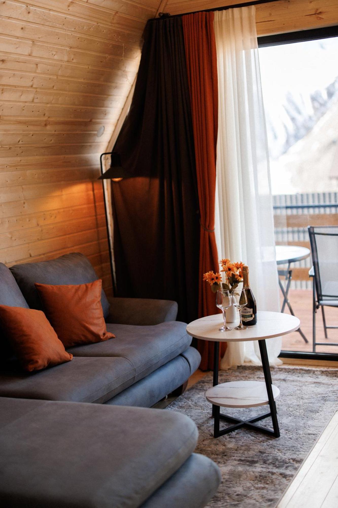 Smart Via Kazbegi Villa ภายนอก รูปภาพ