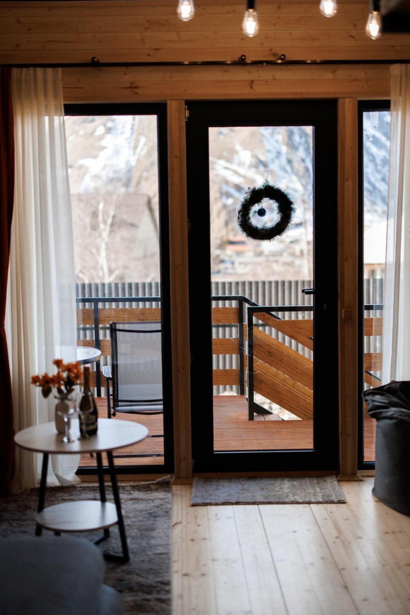 Smart Via Kazbegi Villa ภายนอก รูปภาพ